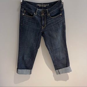 American Eagle Crop Jeans Size 6 Dark Wash